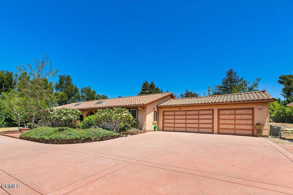 Photo of 567 N Avocado Place
