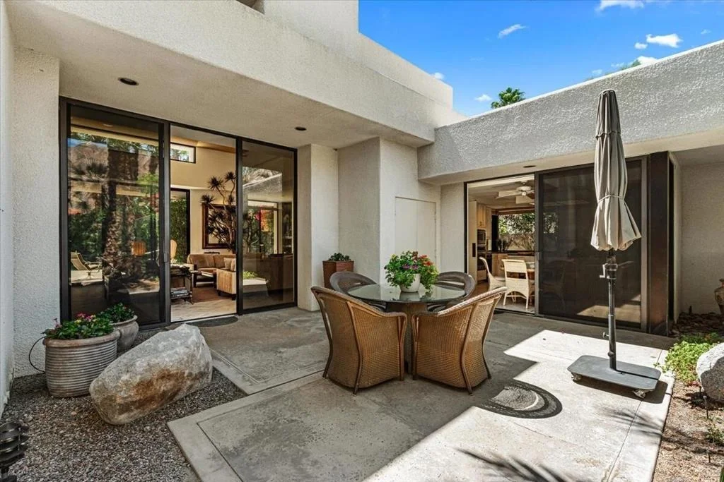 Photo of 77181 Calle Flora