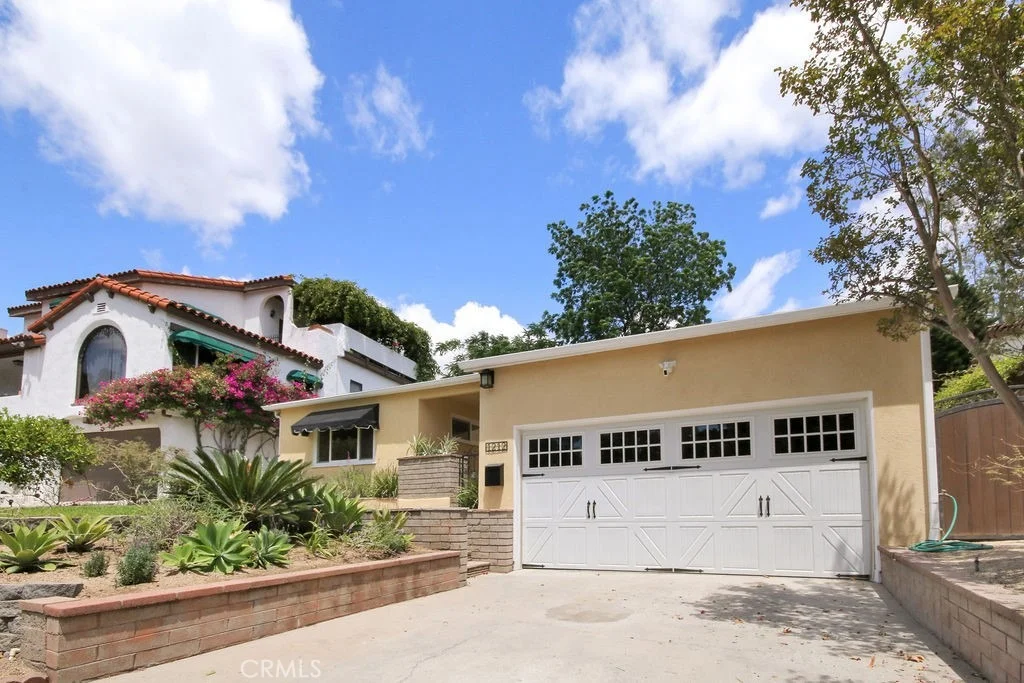 Photo of 1212 N Lemon