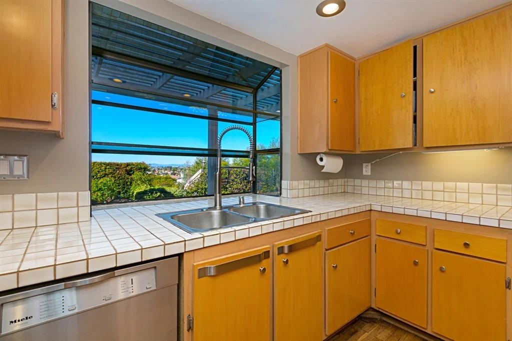 Photo of 1418 Village View Rd