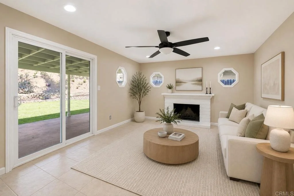Photo of 1448 Esperanza Way