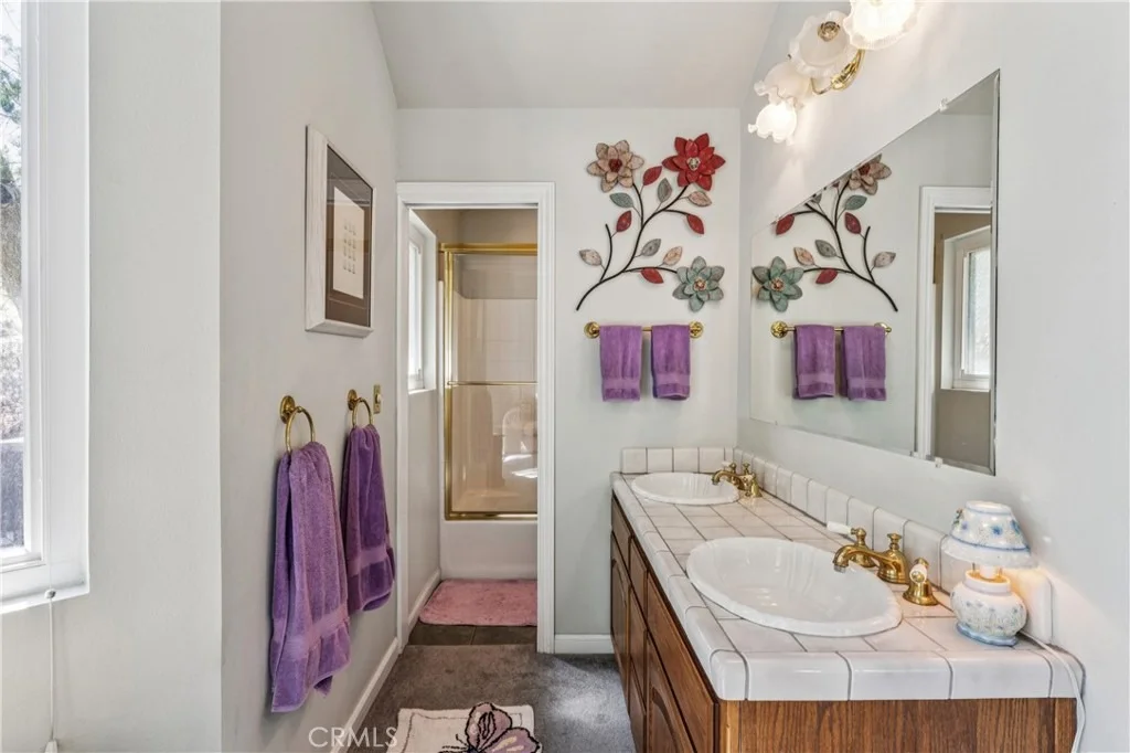 Photo of 628 Grass Valley Road