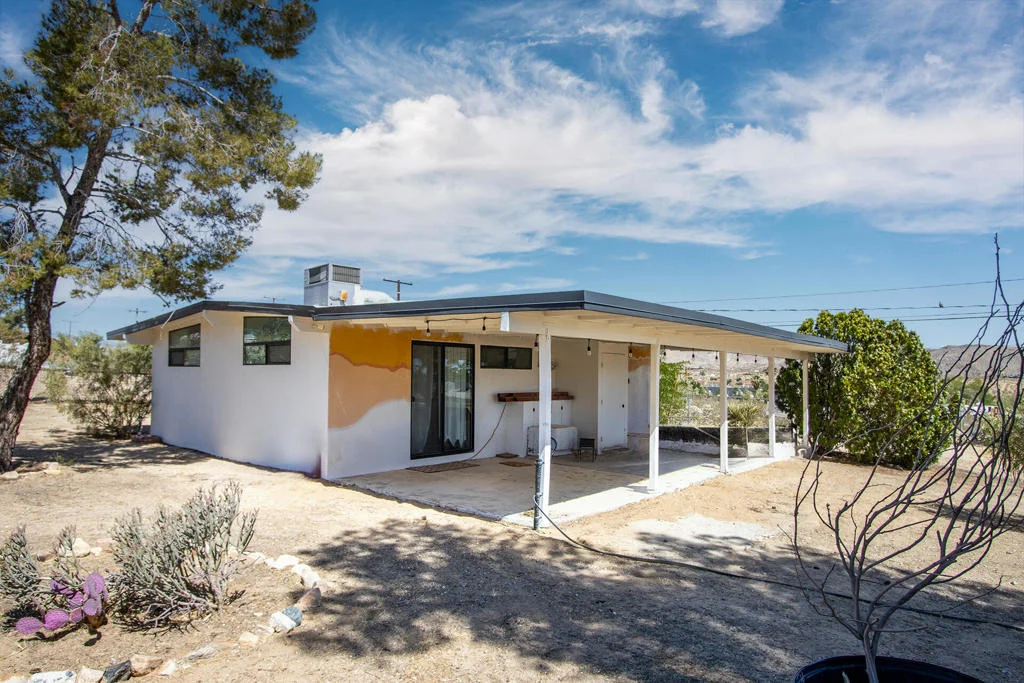 Photo of 6673 Hillview Road
