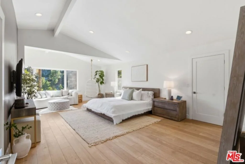 Photo of 7546 Devista Drive