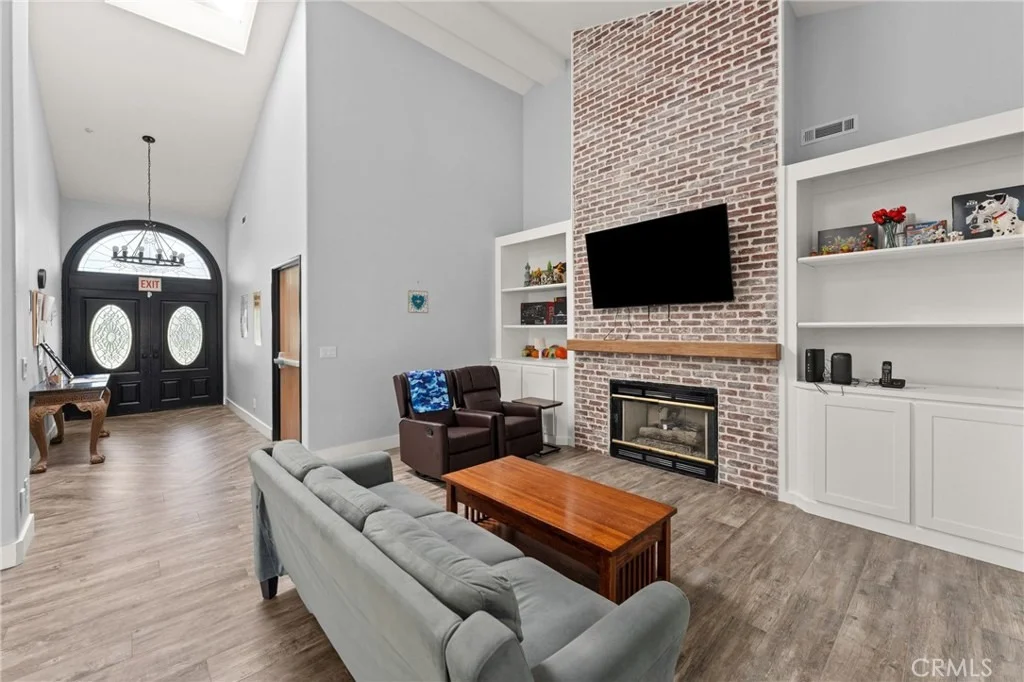 Photo of 12908 South Lane