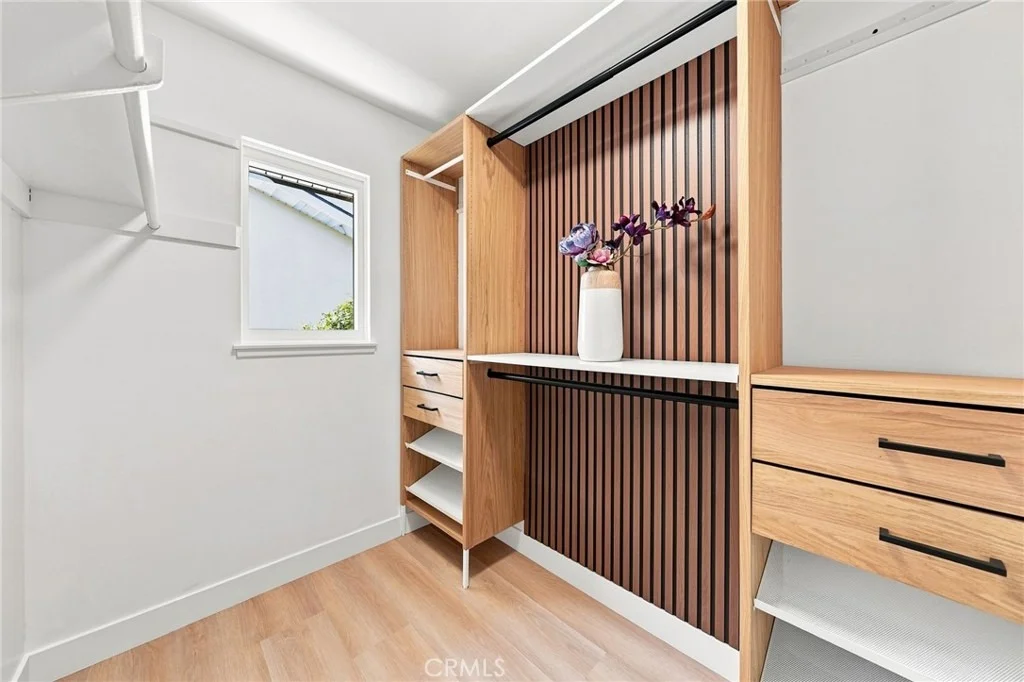 Photo of 633 Dorothy