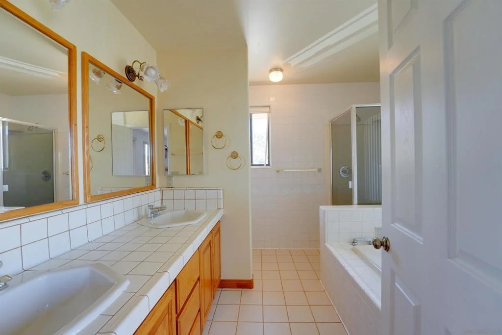 Photo of 393 Galloway Valley Court