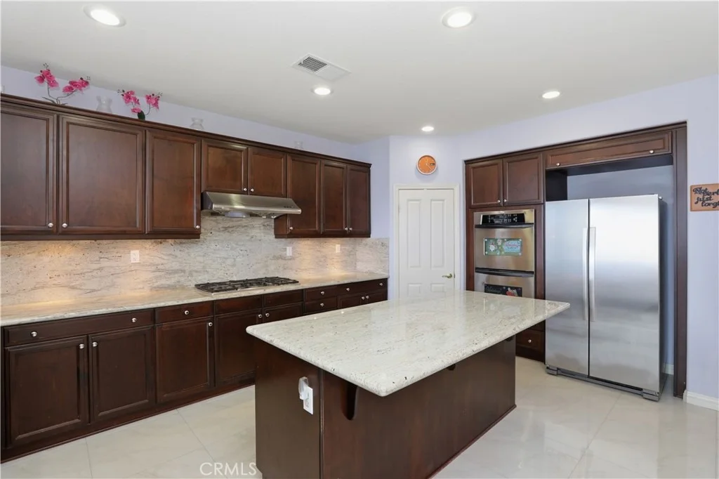 Photo of 15979 Skyridge
