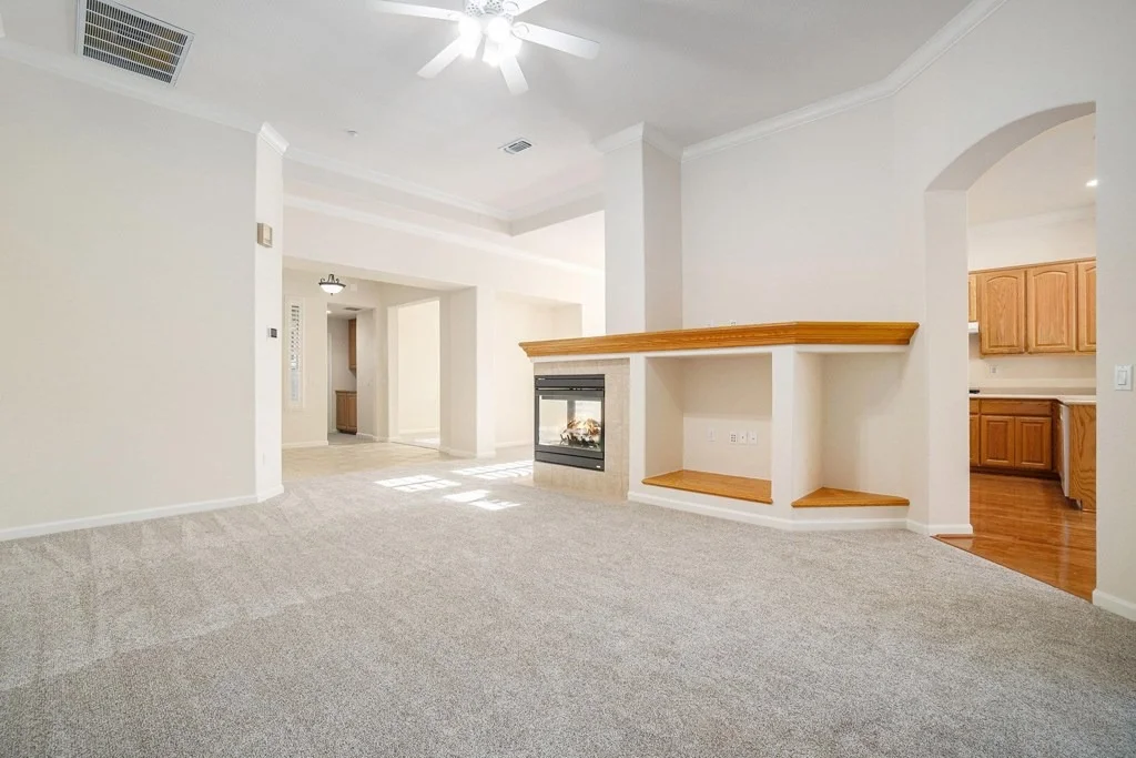 Photo of 1007 CENTENNIAL DR