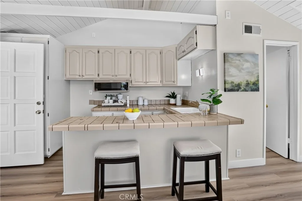 Photo of 6121 Arrowhead Drive