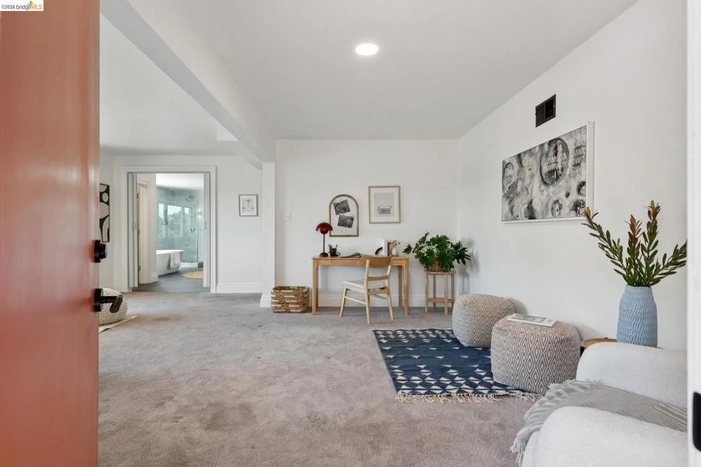 Photo of 515 Vincente Ave