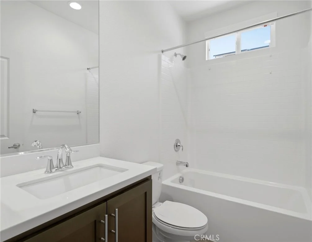 Photo of 38464 Rosegate