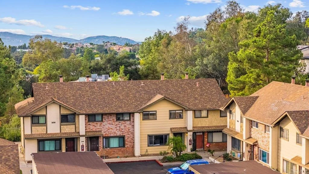 Photo of Unit C at 2636 Alpine Boulevard