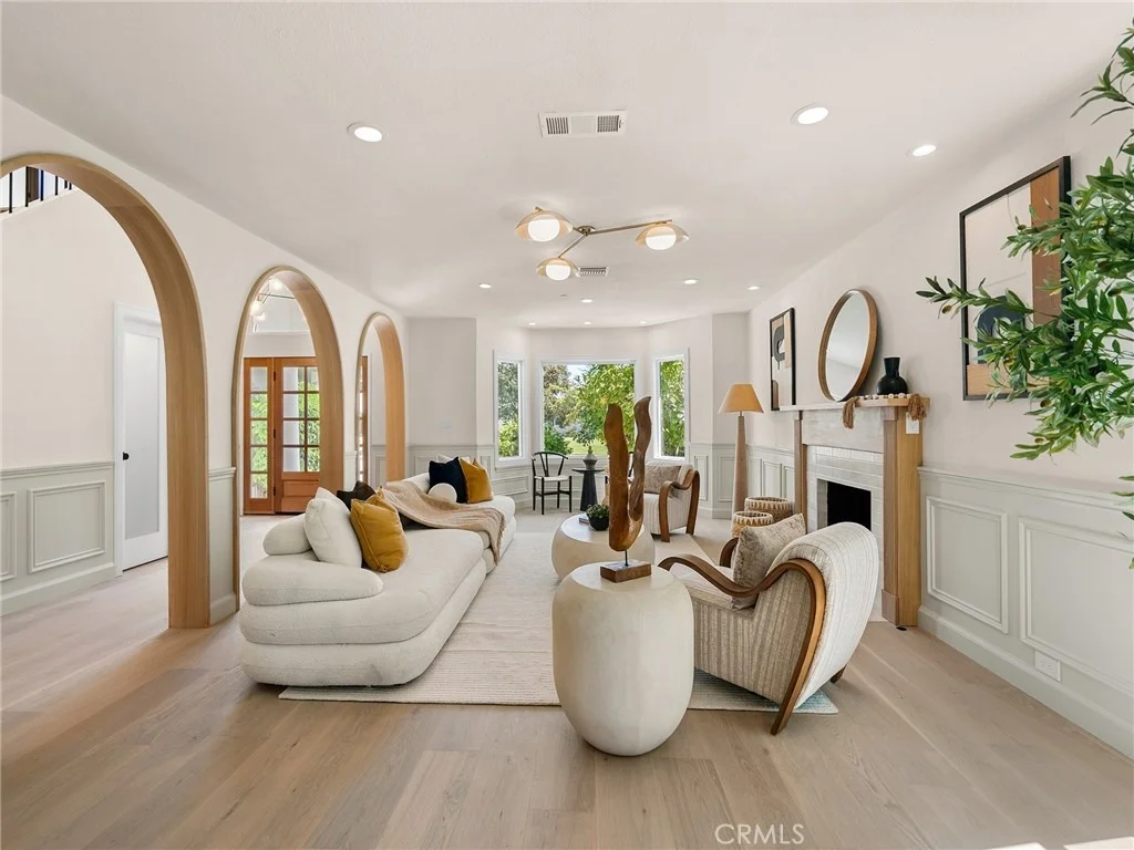 Photo of 323 Santa Rosa Road
