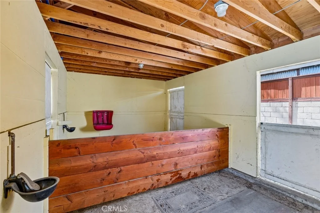 Photo of 449 W Elm Avenue