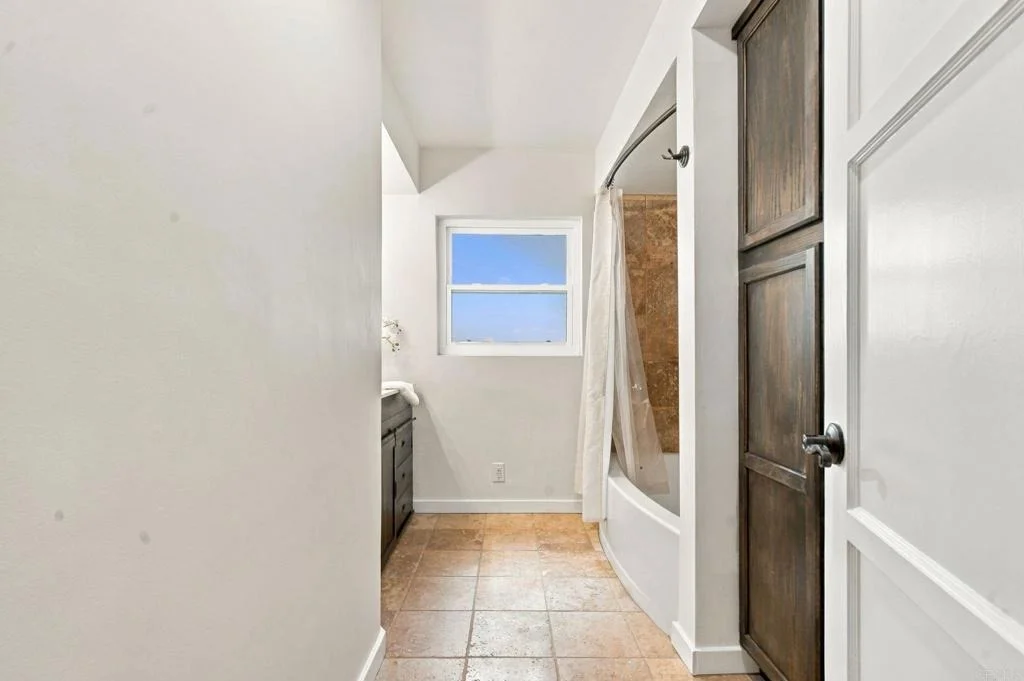 Photo of 307 Aldwych Road