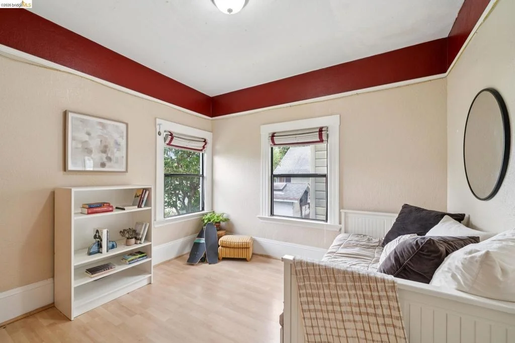 Photo of 892 Laurel Street