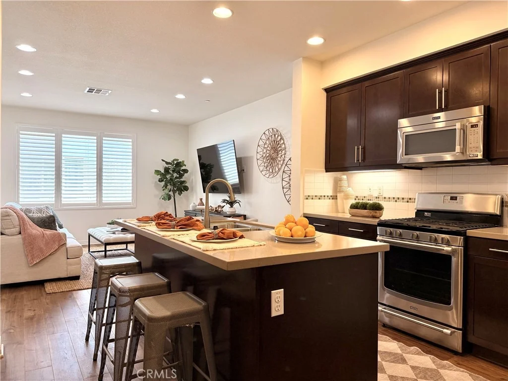 Photo of Unit 105 at 5550 Strand