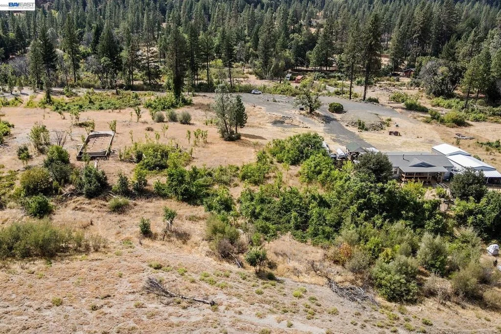 Photo of 303 Bear Springs Rd.
