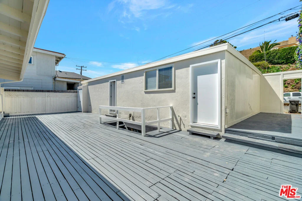 Photo of 25330 Malibu Road