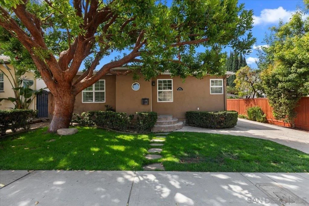 Photo of 633 Arroyo