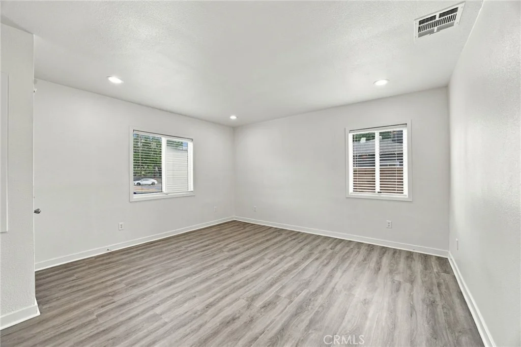 Photo of 1629 Kendall Dr