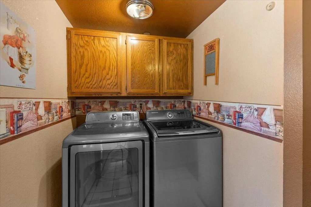 Photo of 819 Holmes Lane