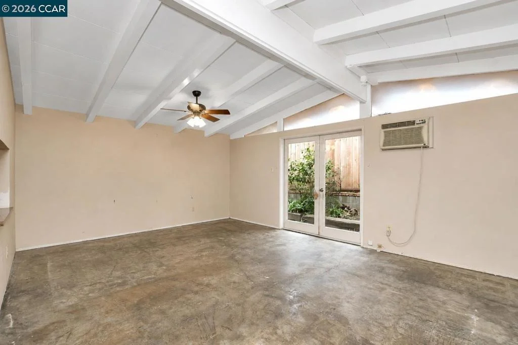 Photo of 3214 Pine St.