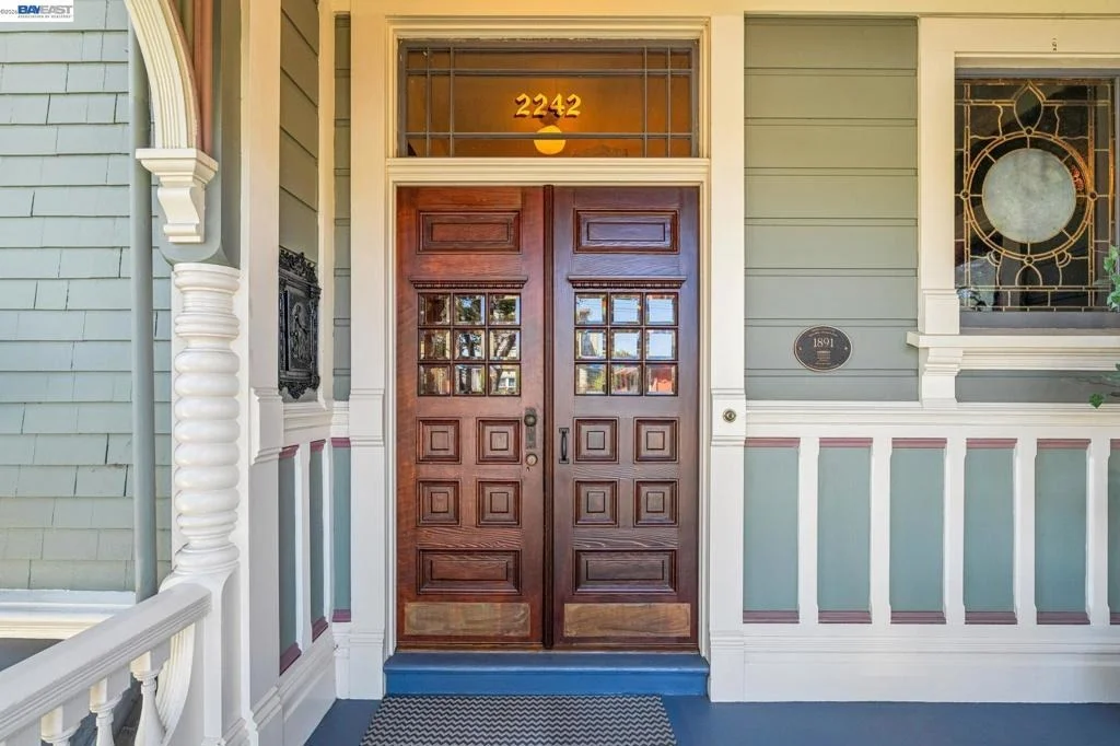 Photo of 2242 San Antonio Ave