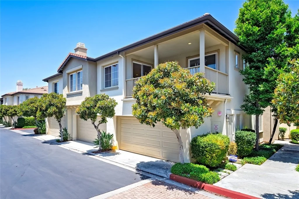 Photo of 447 Ridgeway