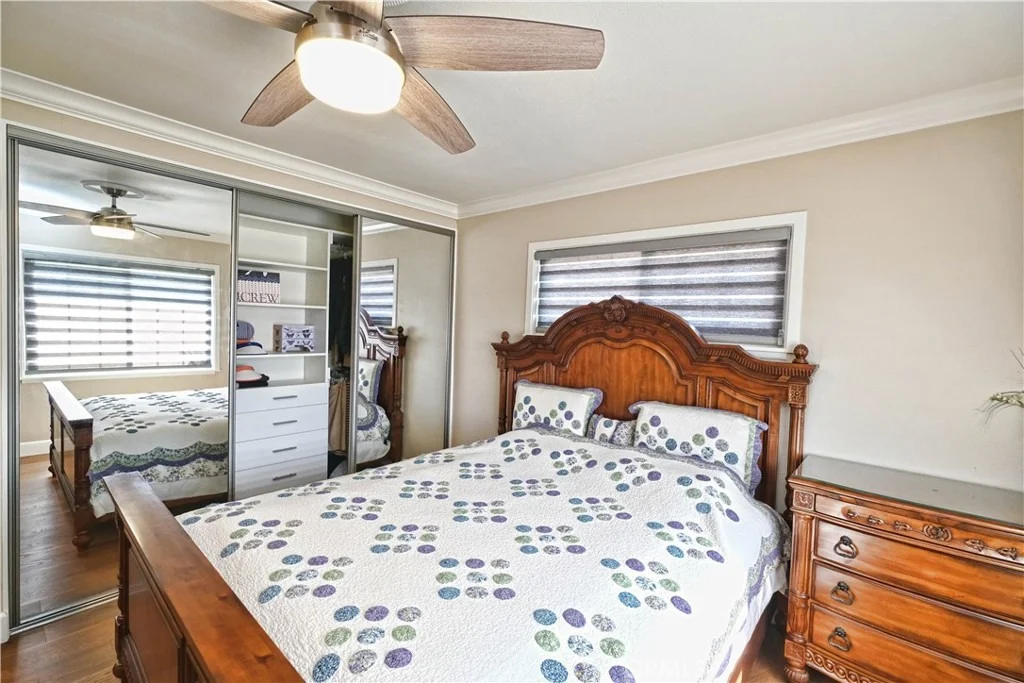 Photo of 4096 Elderberry