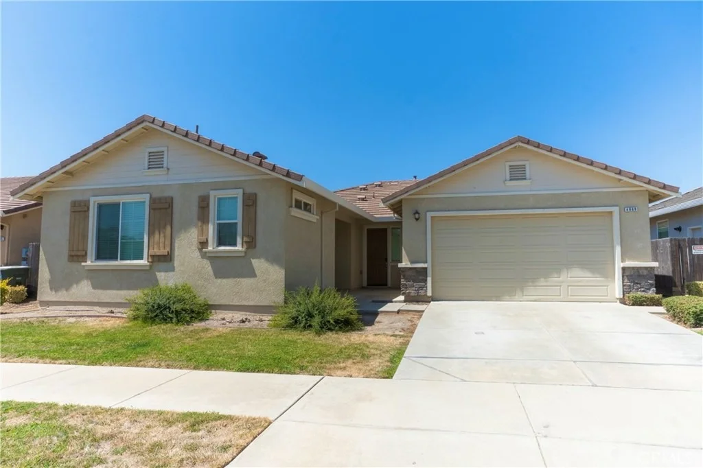 Photo of 4869 Langley Way