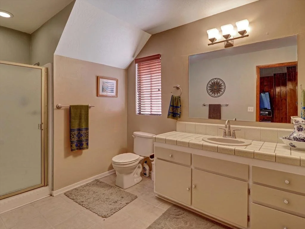 Photo of 214 S Fairway Drive