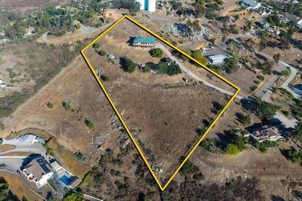 Photo of 11687 VALLE VISTA RD