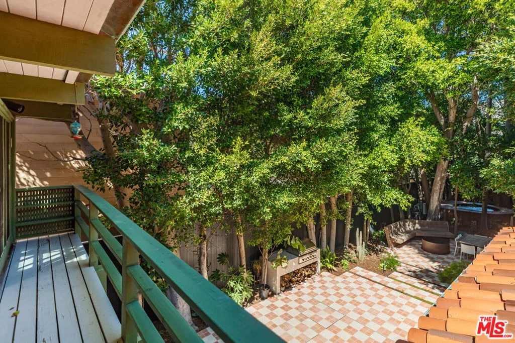 Photo of 23441 Malibu Colony Road