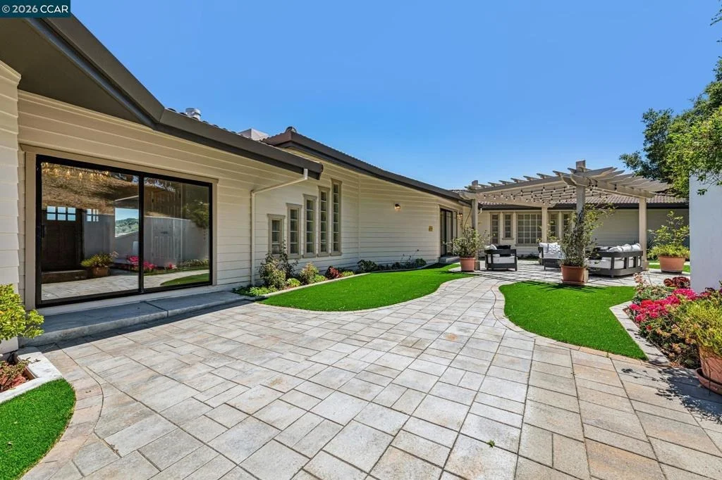 Photo of 6 Tanglewood Lane