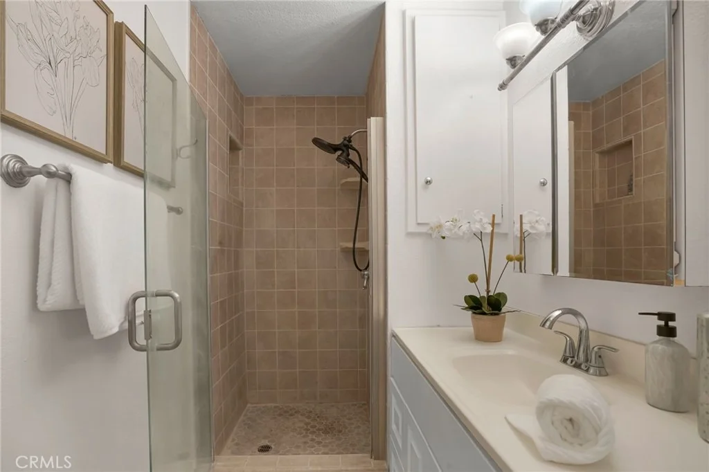 Photo of 7321 Colombia Drive