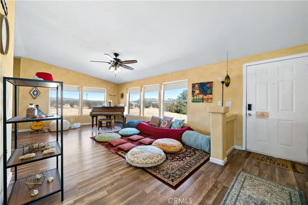 Photo of 61375 Leslie Lane