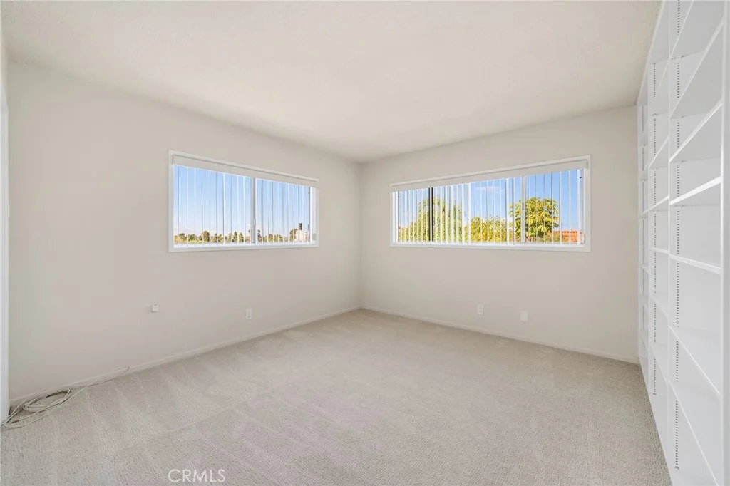 Photo of 890 N Hillside Drive