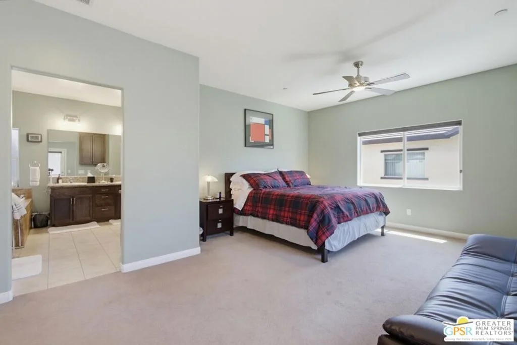 Photo of 8941 N Magnolia Avenue