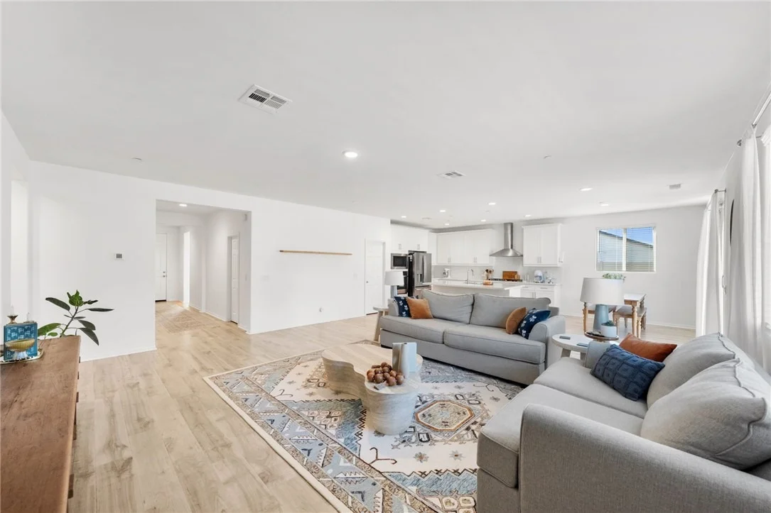 Photo of 21206 Saratoga Drive