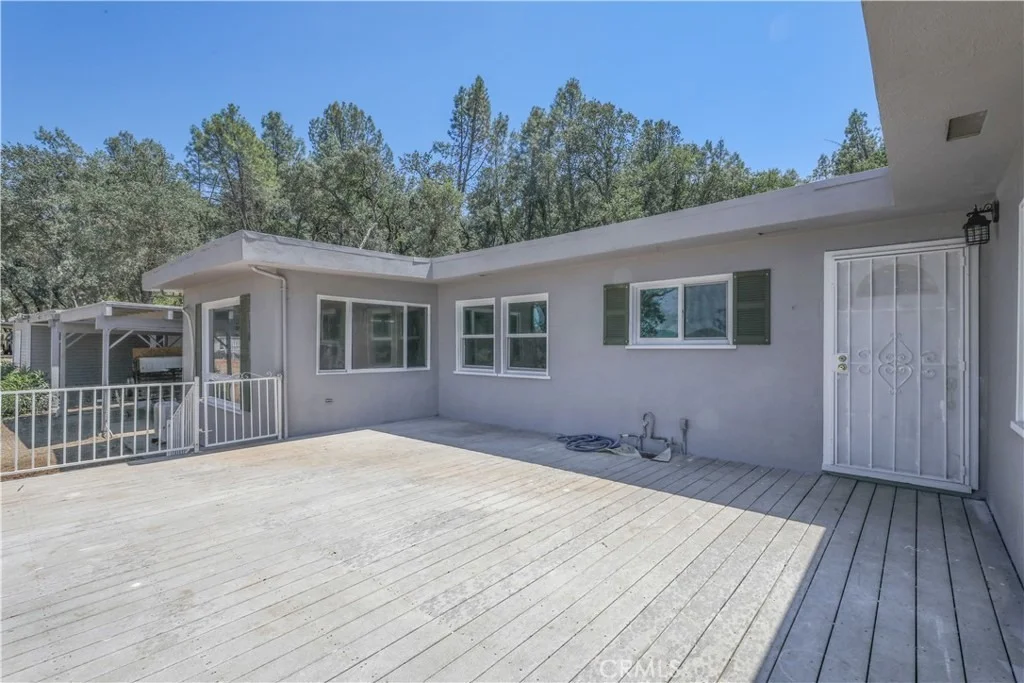 Photo of 15905 Kugelman