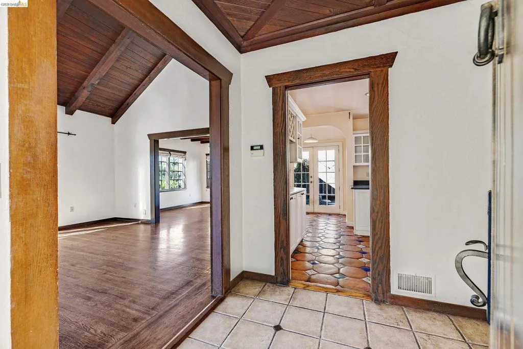 Photo of 455 Arlington Ave