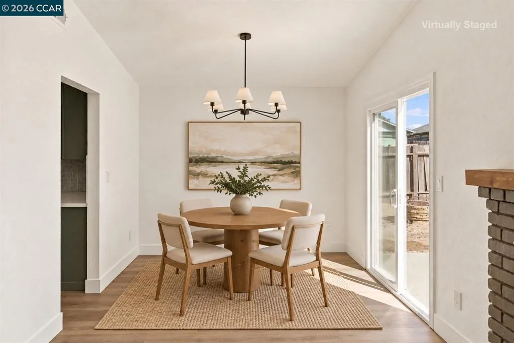 Photo of 301 Maude Ct