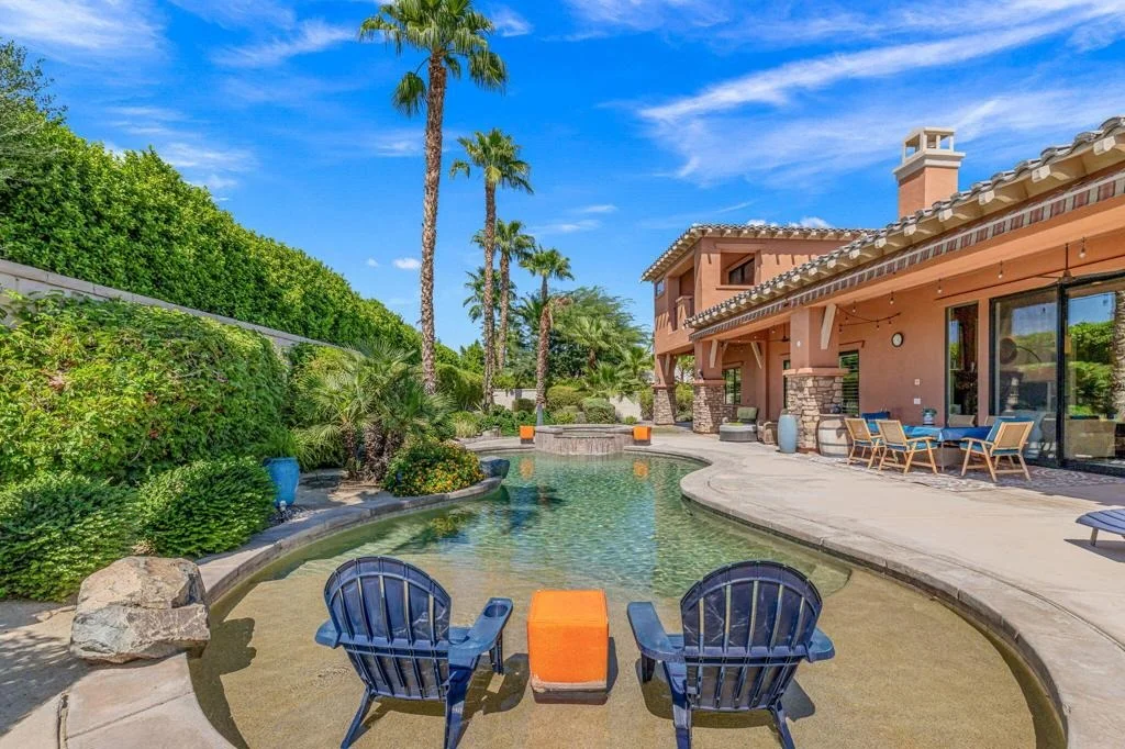 Photo of 49233 Constitution Drive