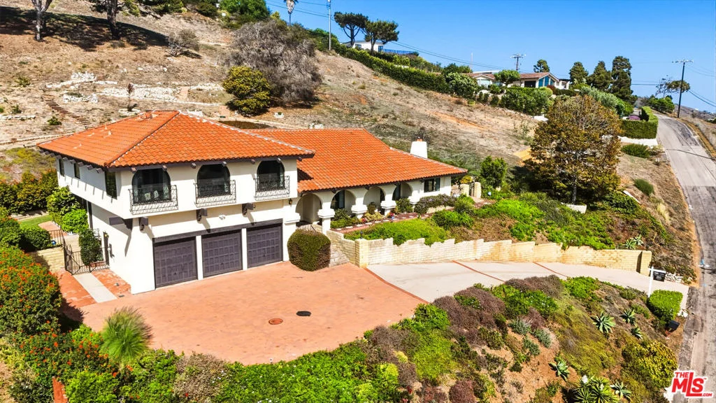 Photo of 5461 Horizon Drive