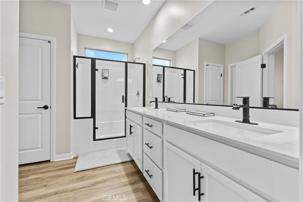 Photo of 718 Torrey Court
