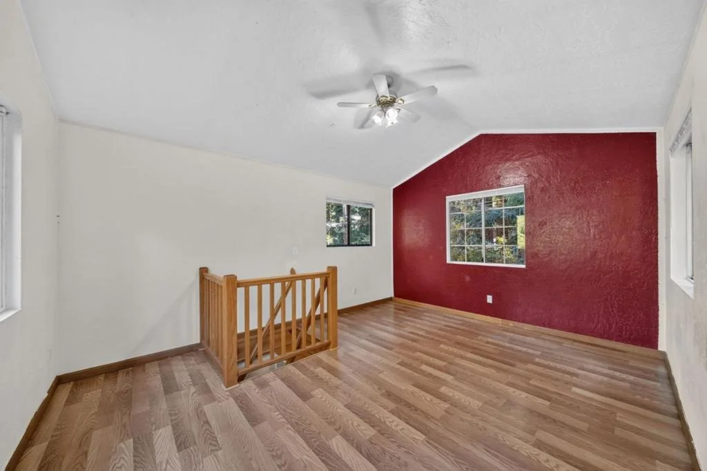 Photo of 121 Mahogany Way