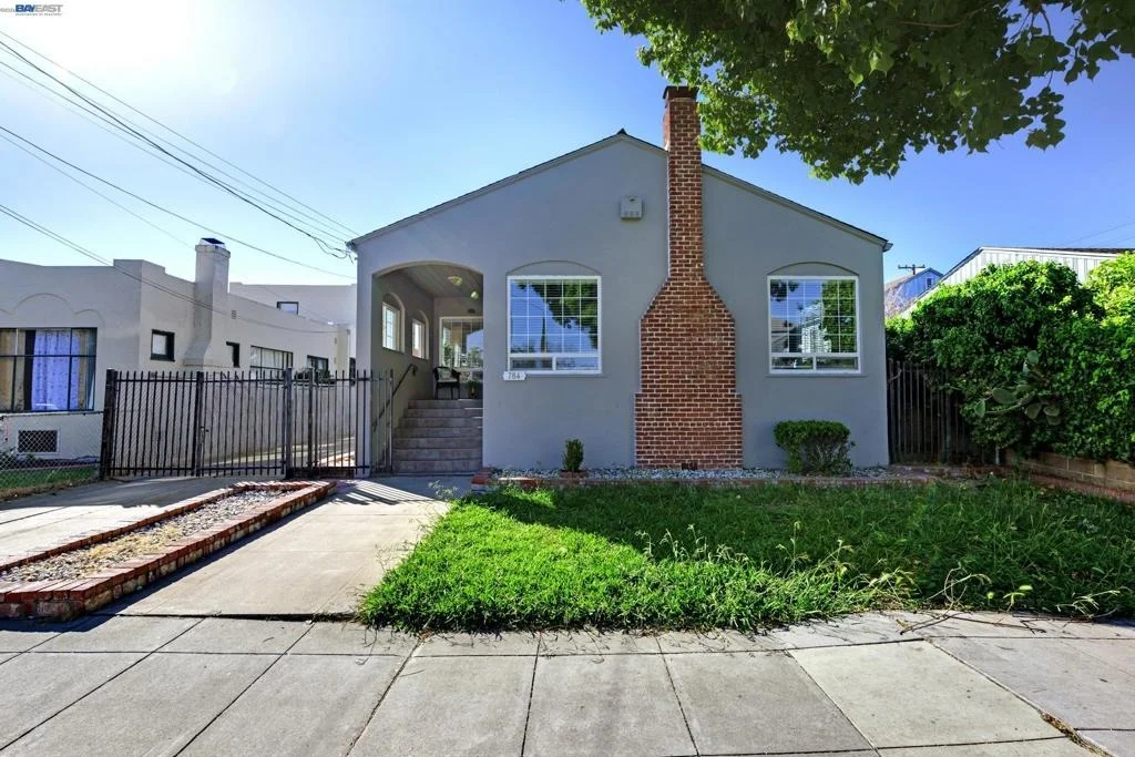 Photo of 784 Sunset Blvd