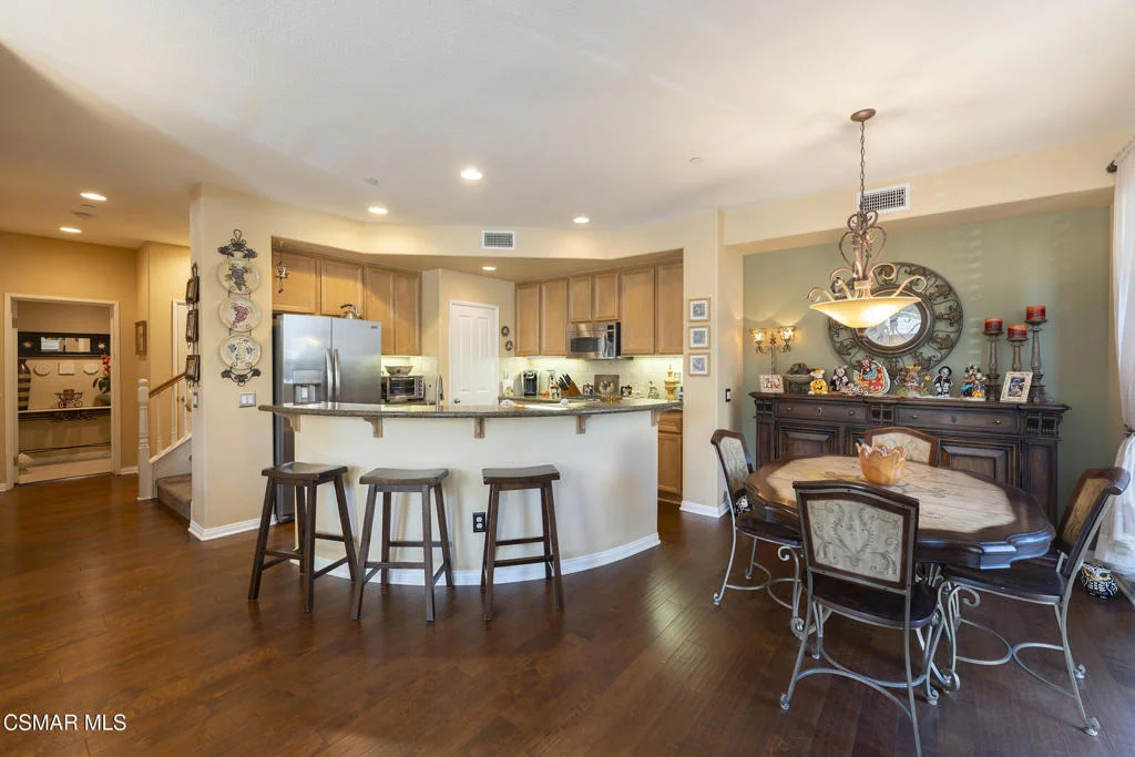Photo of Unit B at 2916 Esperanza Way